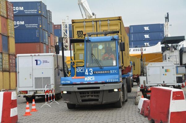 Port Handling